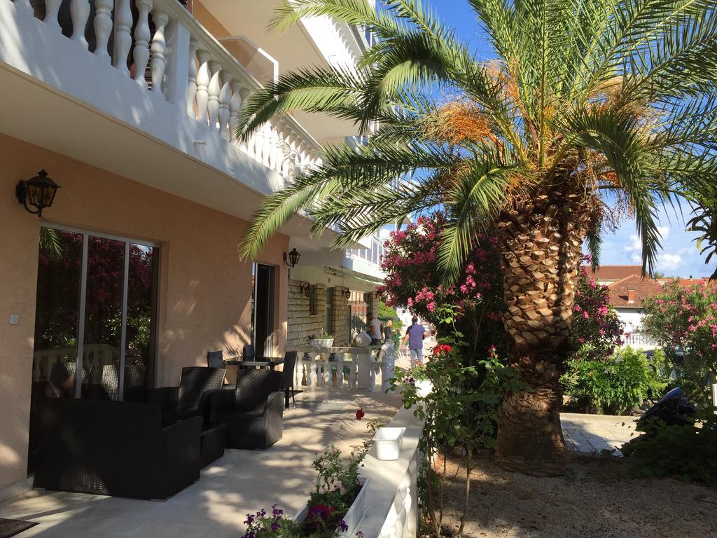 B&B Sidro Vodice Exterior photo